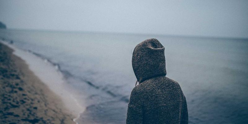 余积煌的日常仪式感：从晨间代码到夜间暗调